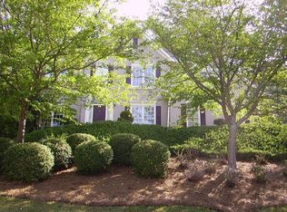 135 Penwick Dr, Roswell, GA 30075