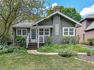 138 Tuttle Ave, Clarendon Hills, IL 60514