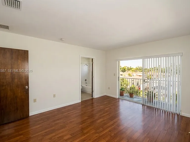 2780 SW 33rd Ave — Photo 14