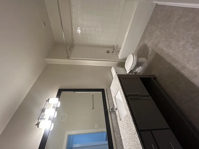 The Kirkwood Apartments at Edgewood — Photo 123