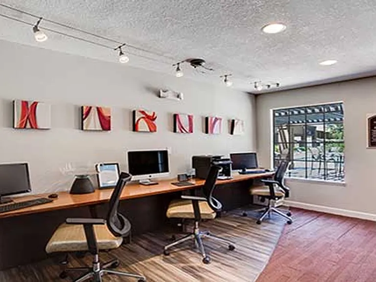 Waterstone Alta Loma Apartments — Photo 9