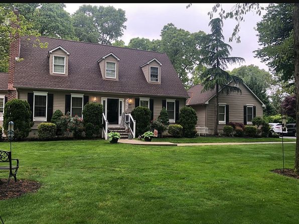 131 Laurel Ave
