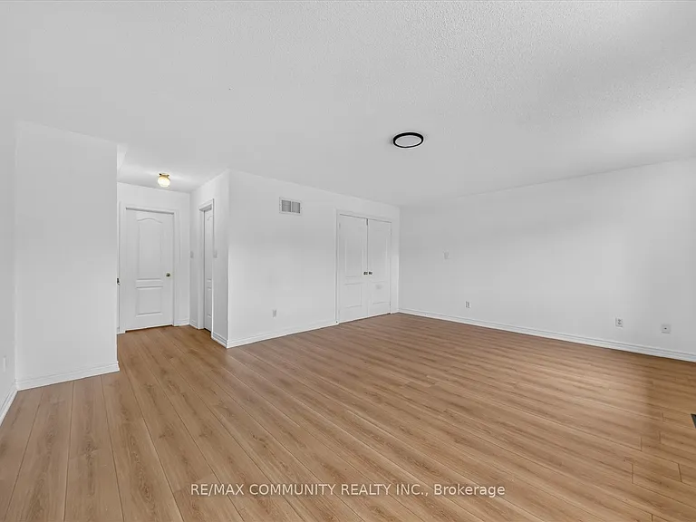29 River Forest St W — Photo 42