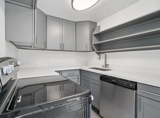 Charming 1BR in Walkable Ballard Neighborhood, Seattle, WA 98117