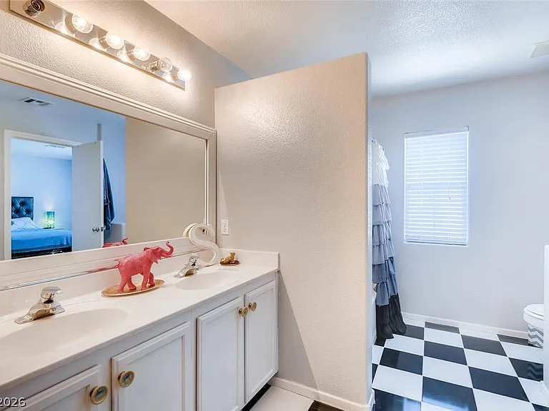 10451 Processor Ct — Photo 18