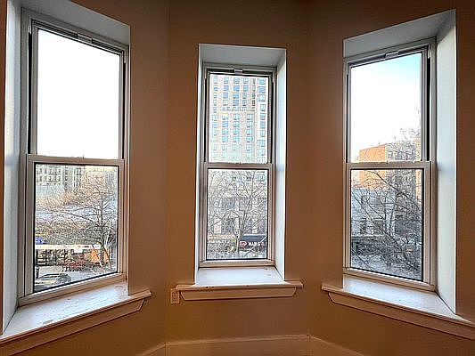3rd image of 643 Flatbush Ave APT 4A