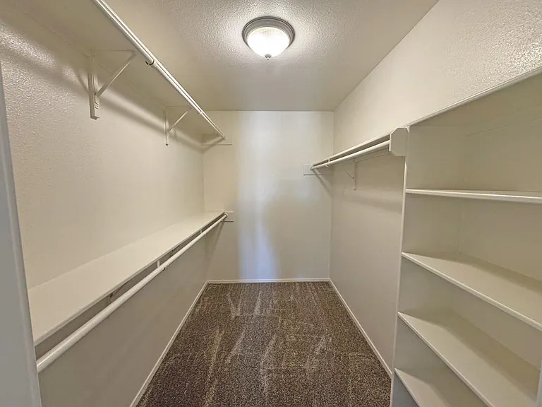 4027 Angelina Dr — Photo 19