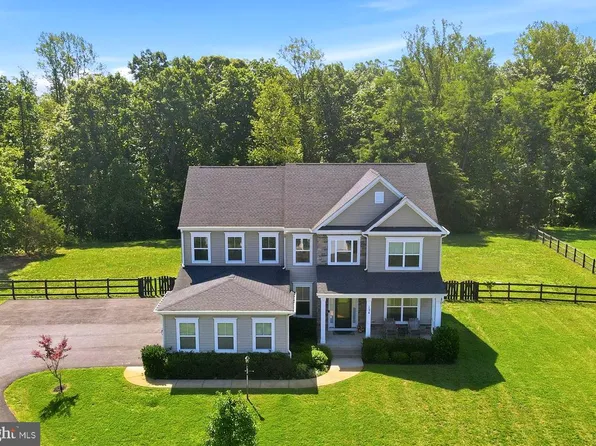 124 Brooke Point Ct, Stafford, VA 22554