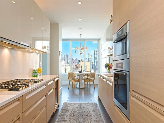 Rented by Sotheby's International Realty | media 26