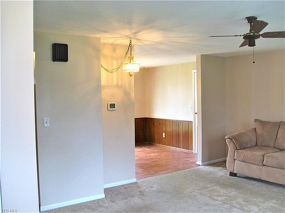 4th image of 864 Gayer Dr