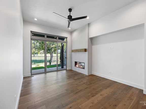3rd image of 6504 S Astoria Ave