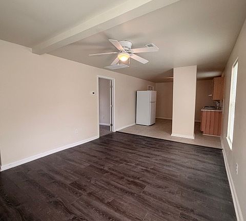 4th image of 114 Easy St