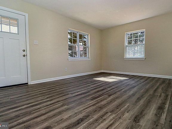 4th image of 2020 S Pollard St