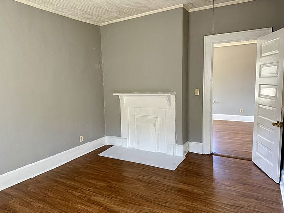 5th image of 115 W Tinsley St #B
