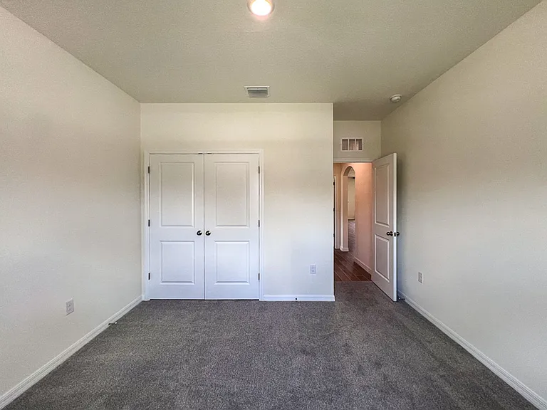 1315 NW 132nd Cir — Photo 32