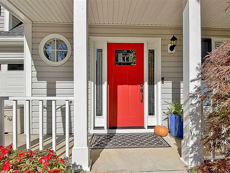 212 Brighton Path — Photo 2