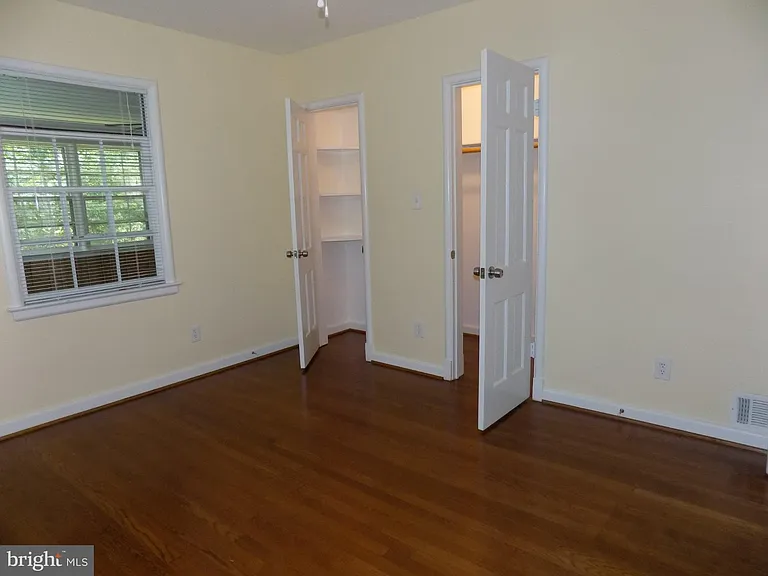 138 S Abingdon St — Photo 19
