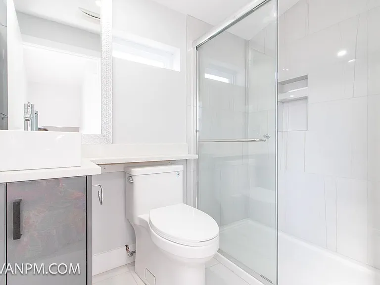 55XX Melbourne St #3 — Photo 4
