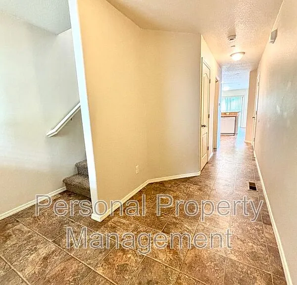 3407 NW 47th Dr — Photo 3