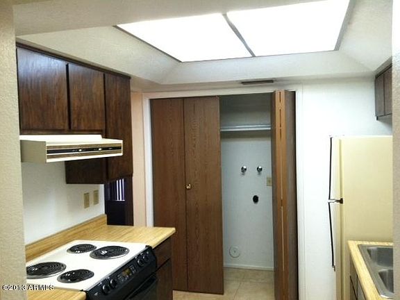 Kitchen/washer-drier closet