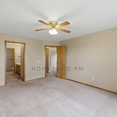 1239 W Bluegrass Rd — Photo 11
