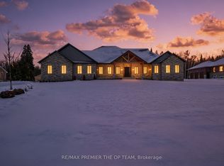 60 Marni Ln, Springwater, ON L0L 2K0