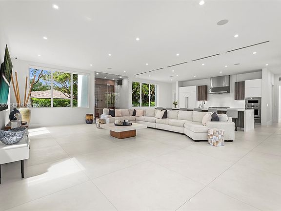 5th image of 6285 Old Cutler Rd