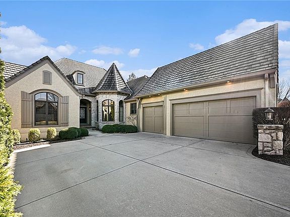 4th image of 14125 Nicklaus Dr