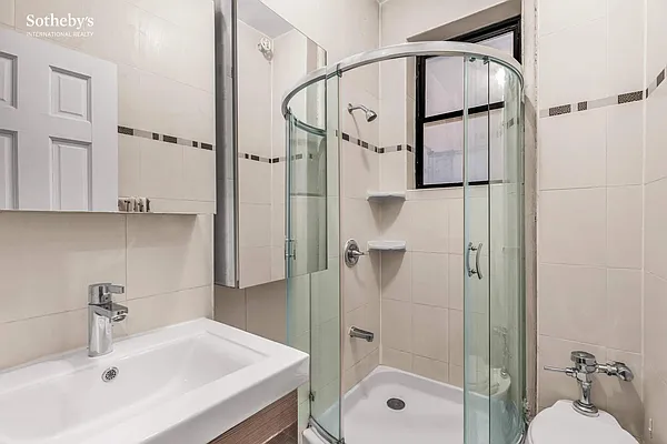 Sold by Sotheby's International Realty | media 5