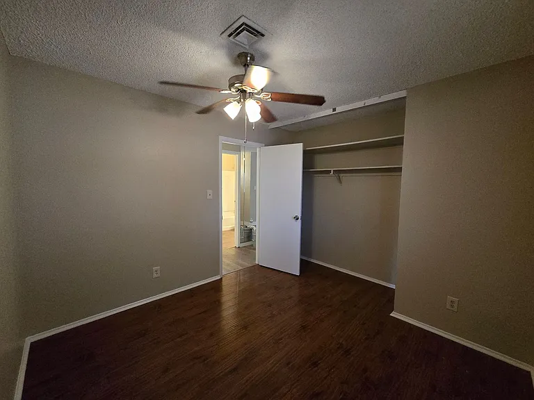 4647 Marnell Dr — Photo 24