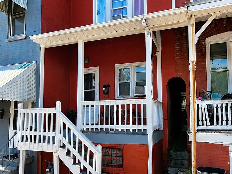 1145 Muhlenberg St — Photo 2