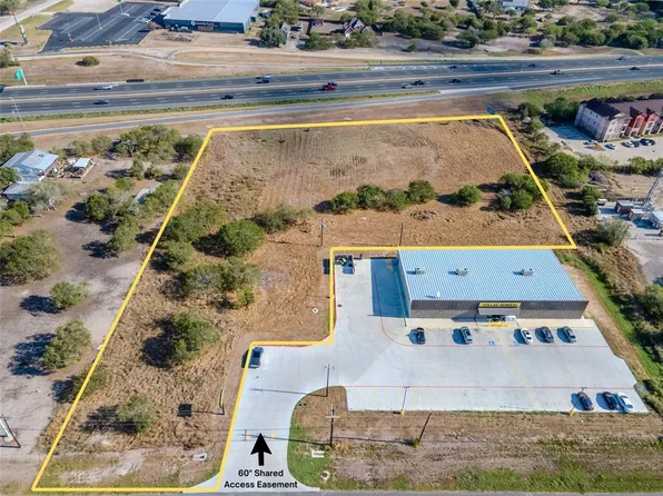 12110 Leopard St, Corpus Christi, TX 78410