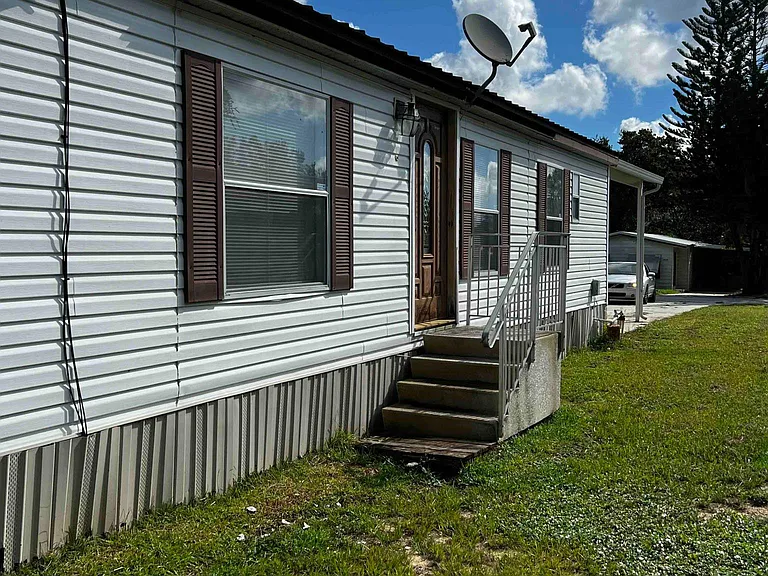 6631 Old Orchard Ave — Photo 18
