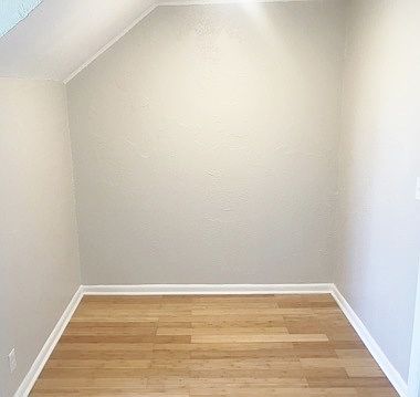 2nd image of 9840 N Lombard St APT B