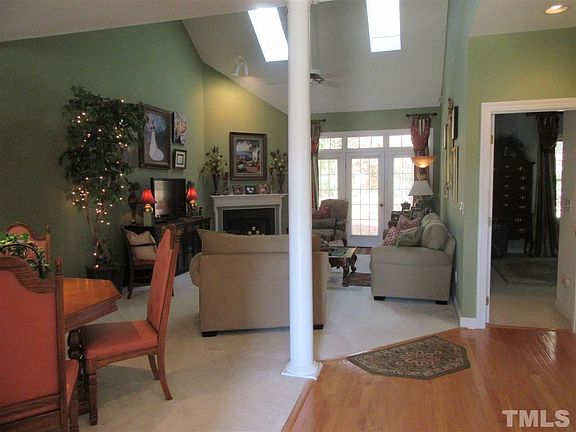 5th image of 1626 Shepherds Glade Dr
