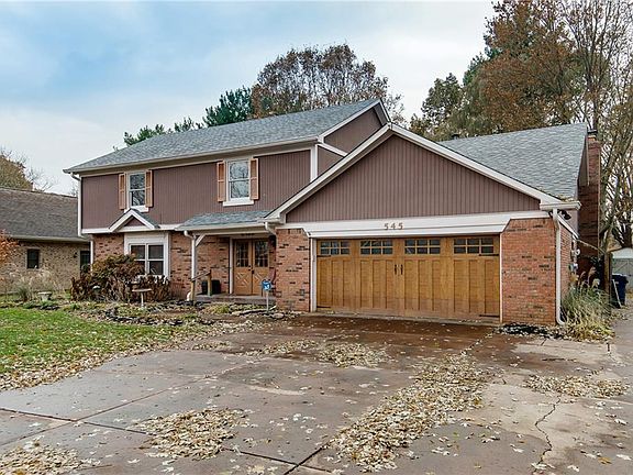 2nd image of 545 Sunset Dr