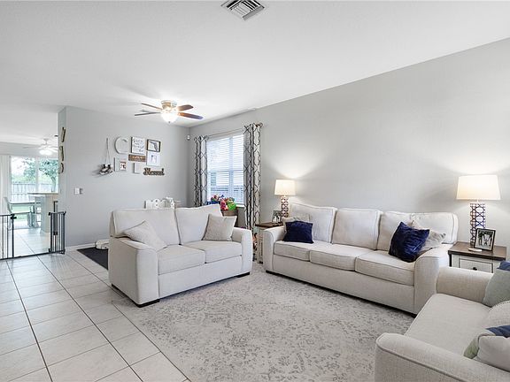 4th image of 9847 E Verona Cir
