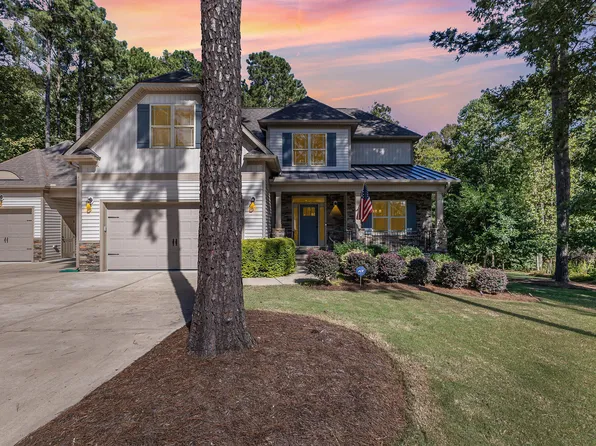 286 Glamorgan Dr, Clayton, NC 27527