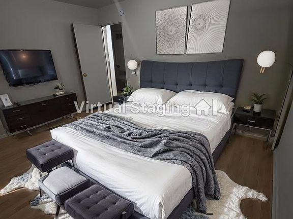 5th image of 10819 Baltic Dr #104
