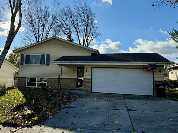 2035 Lenora DRIVE, West Bend, WI 53090