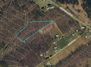 6 Red Barn Ln, Wirtz, VA 24184