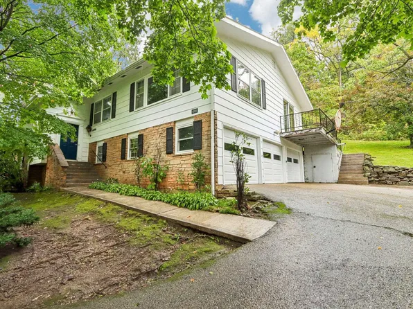 6006 Greentree Rd, Madison, WI 53711