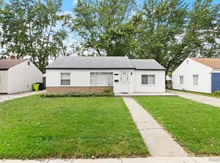 26621 Belanger St, Roseville, MI
