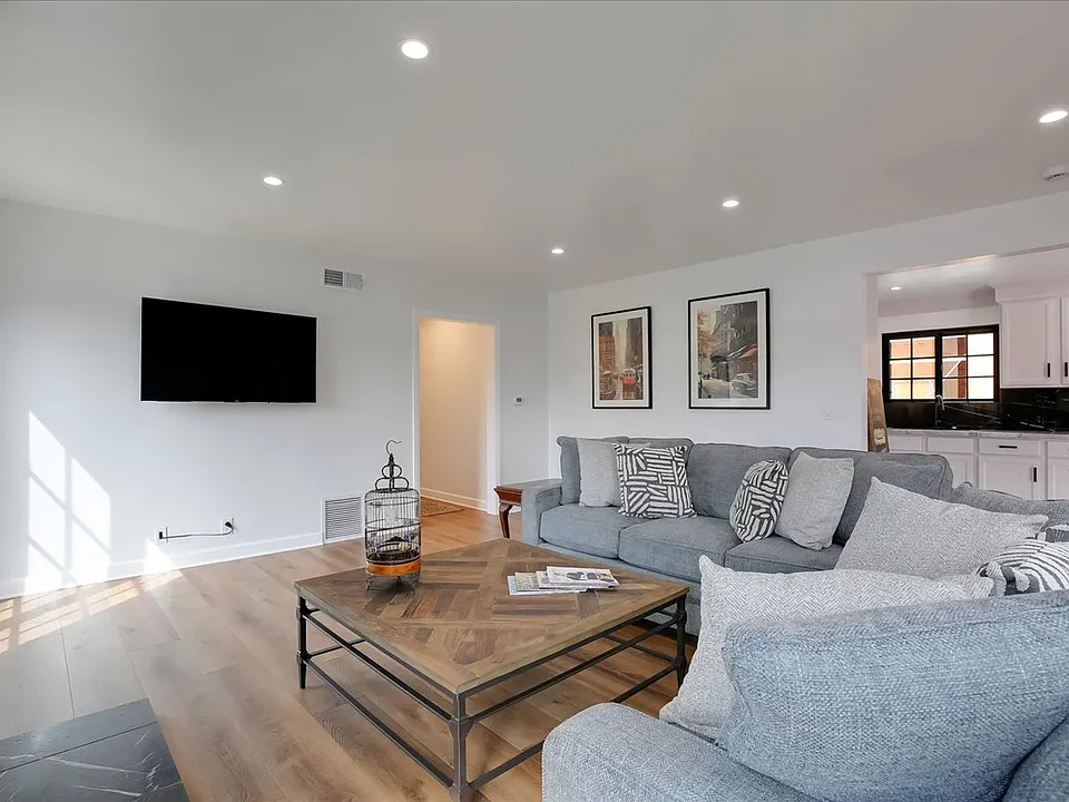 Living room to kitchen