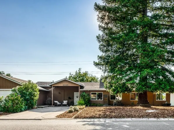 2029 Terrace Dr, Sacramento, CA 95825