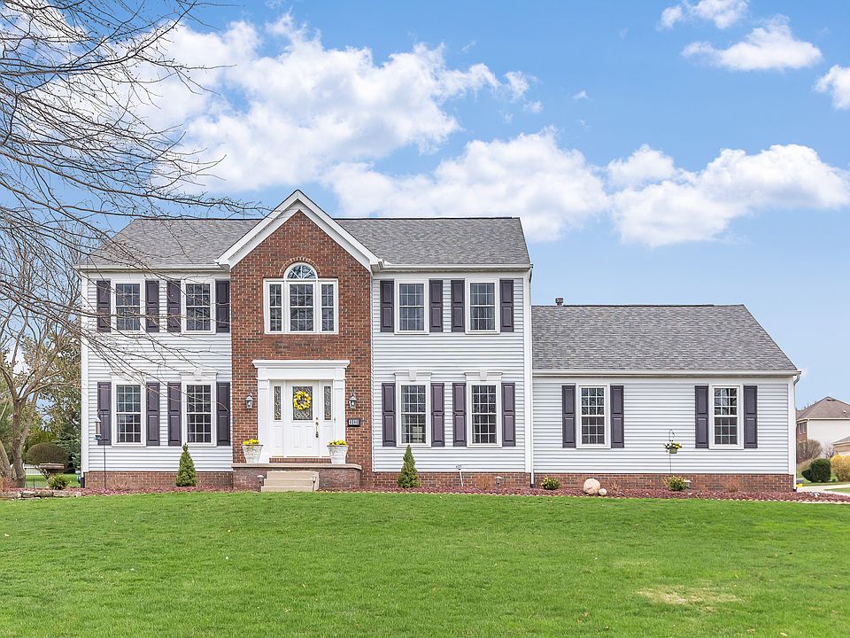 4 bed 2 bath in N Canton