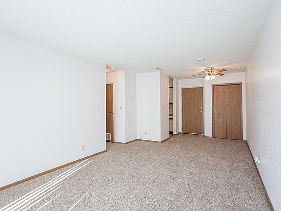 3rd image of 1340 F St #1X1