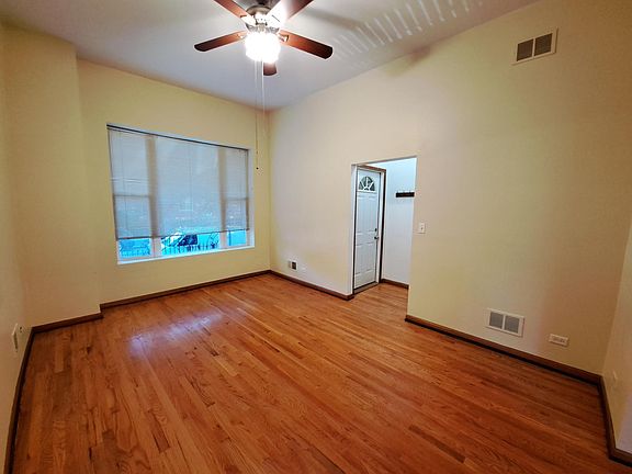 2nd image of 720 S Claremont Ave #1A