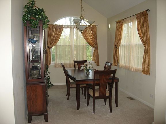 3rd image of 1300 Tamarack Dr