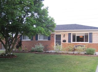 32253 Stricker Dr, Warren, MI 48088